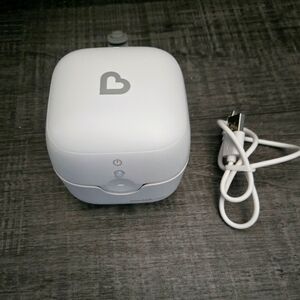 Munchkin Pacifier Sanitizer with USB Cable